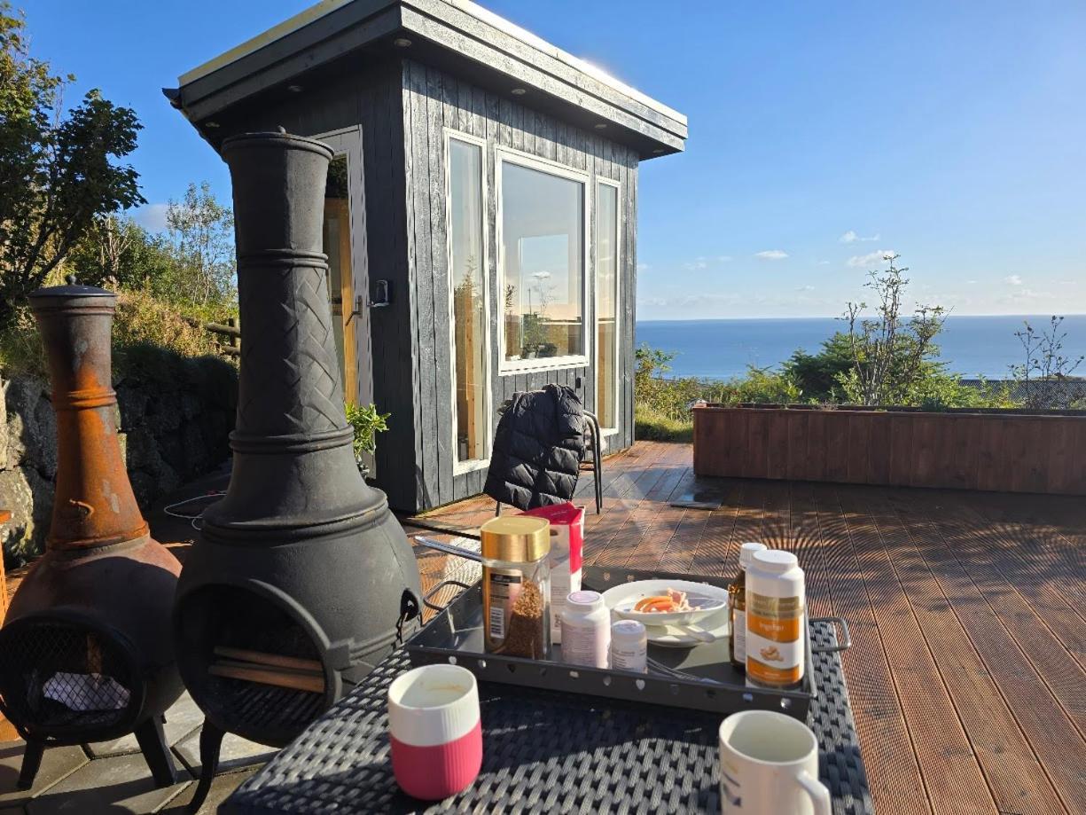 Bed and Breakfast Faroeguide Tórshavn Esterno foto